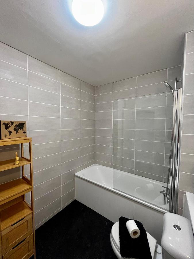 Superbe Appartement Confortable, Proche Centre Ville رينز المظهر الخارجي الصورة