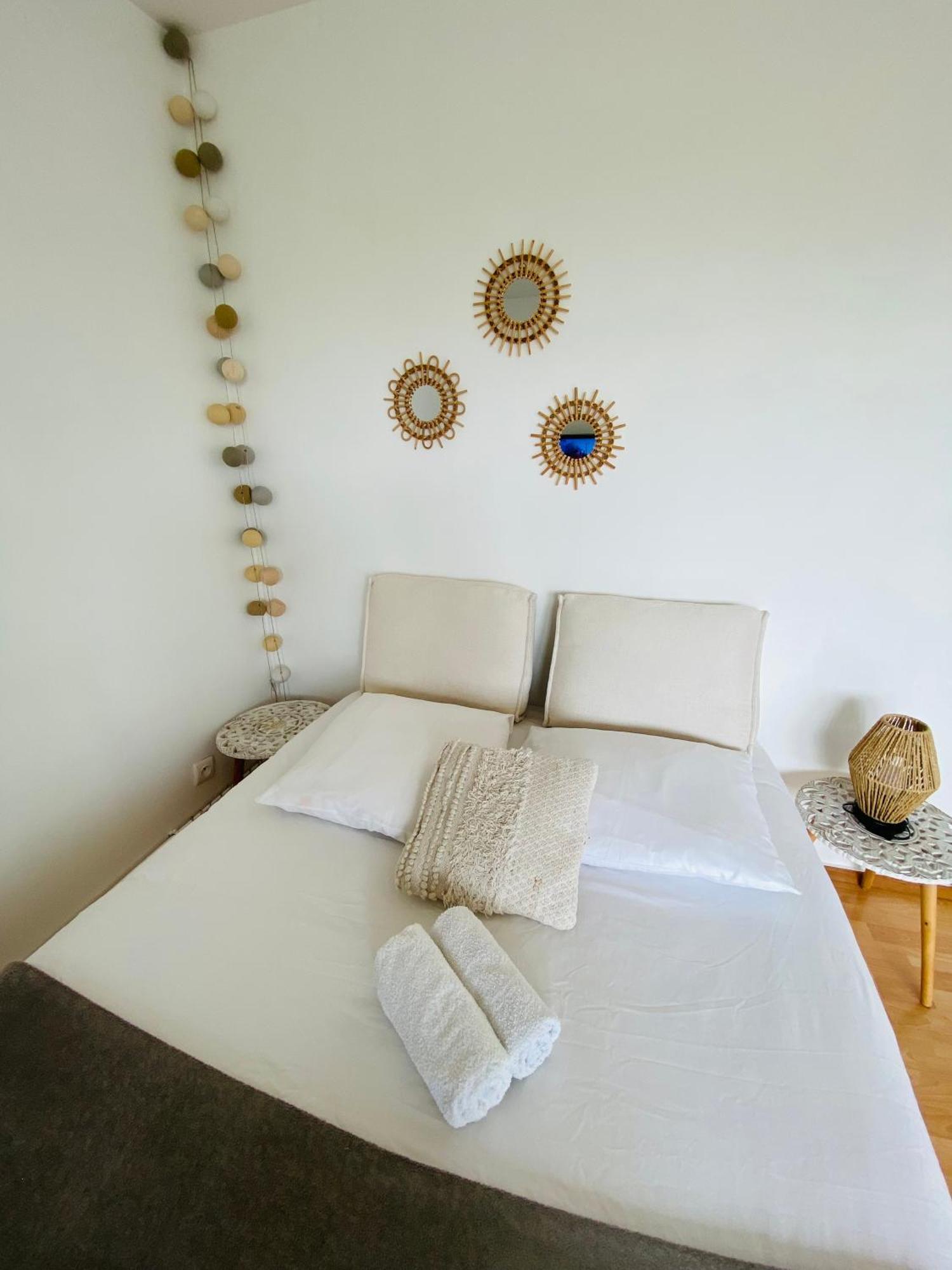 Superbe Appartement Confortable, Proche Centre Ville رينز المظهر الخارجي الصورة