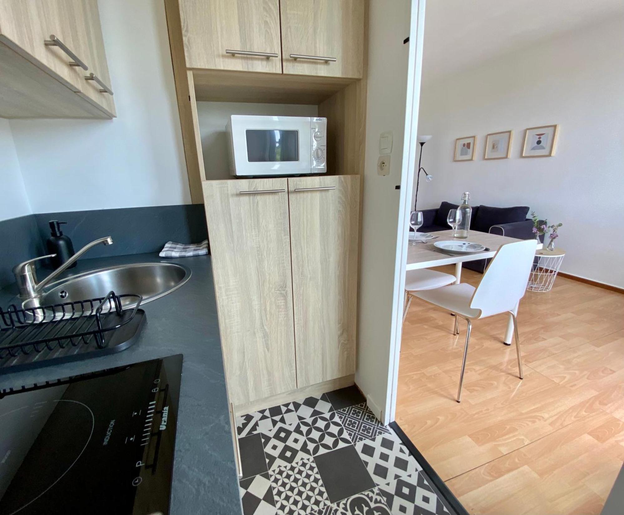Superbe Appartement Confortable, Proche Centre Ville رينز المظهر الخارجي الصورة